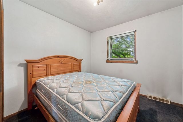 131 Pershing Ave, Bullskin Twp, PA 15666