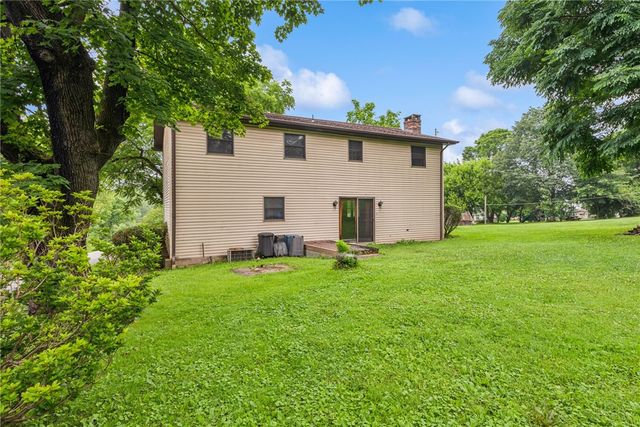 131 Pershing Ave, Bullskin Twp, PA 15666