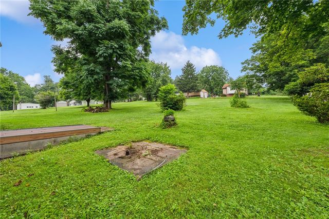 131 Pershing Ave, Bullskin Twp, PA 15666