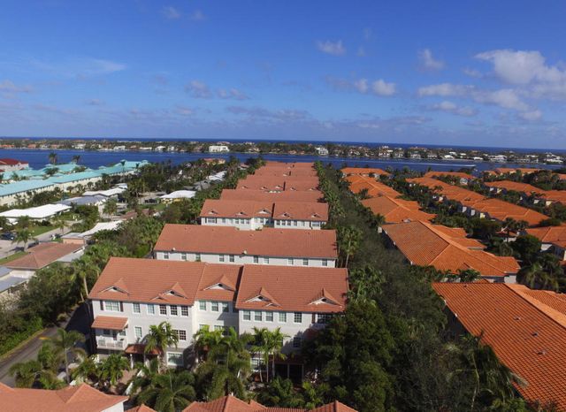 118 Ocean Cay Way, Hypoluxo, FL 33462