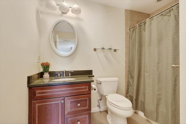 3502 Tuckers Ln 3502, Hingham, MA 02043