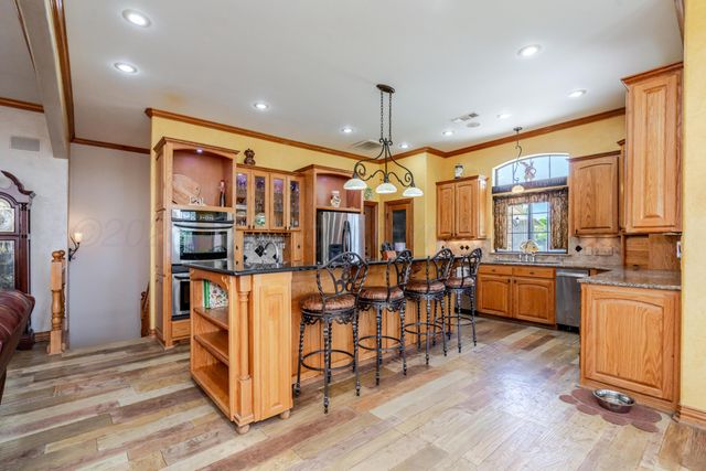 33 CANYON RIM Drive, Canyon, TX 79015