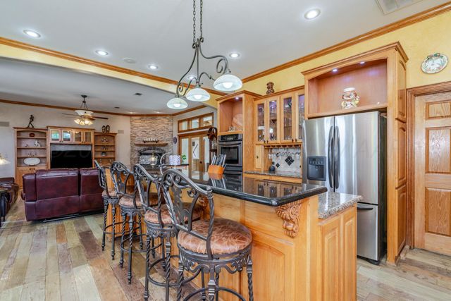 33 CANYON RIM Drive, Canyon, TX 79015