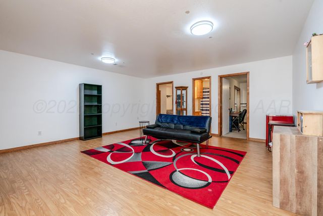 33 CANYON RIM Drive, Canyon, TX 79015
