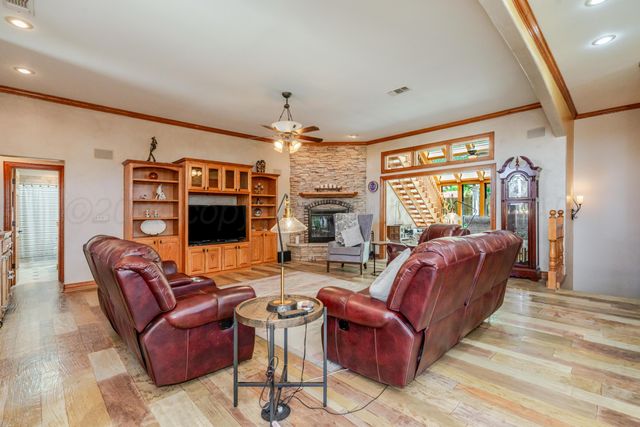 33 CANYON RIM Drive, Canyon, TX 79015