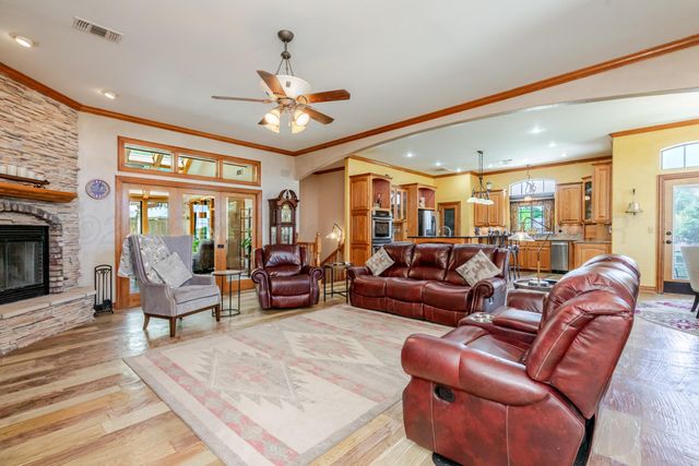 33 CANYON RIM Drive, Canyon, TX 79015