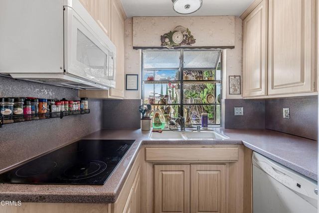 817 Benson Way, Thousand Oaks, CA 91360