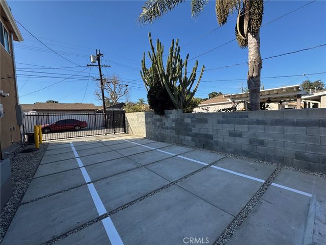9623 Haas Avenue, Los Angeles, CA 90047