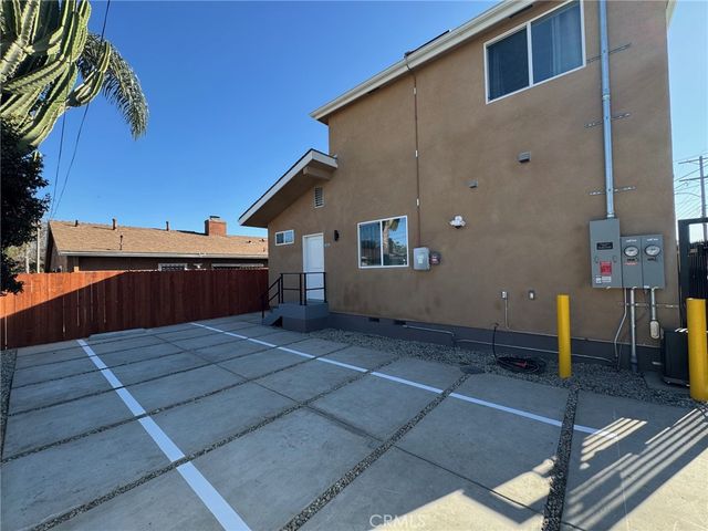 9623 Haas Avenue, Los Angeles, CA 90047