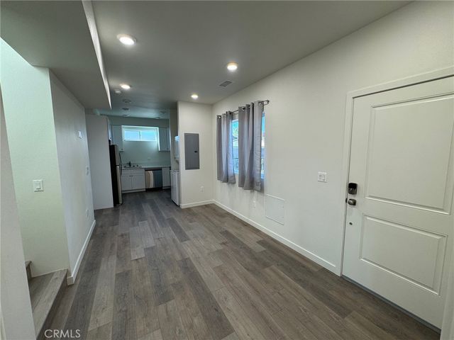 9623 Haas Avenue, Los Angeles, CA 90047