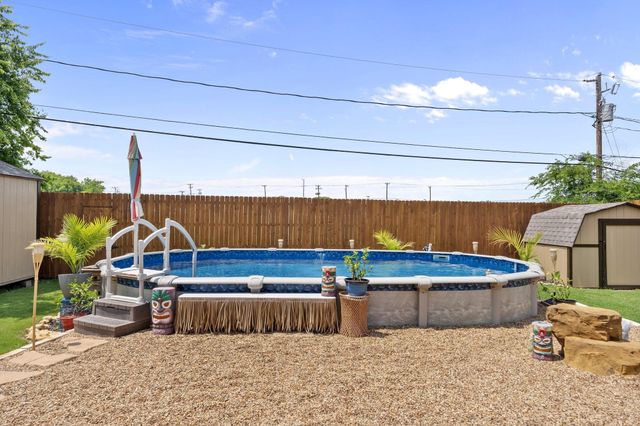 6245 Stardust Drive S, Watauga, TX 76148