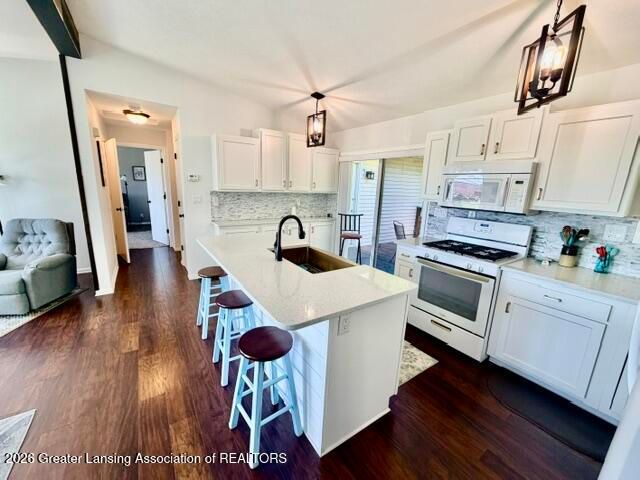 3901 Bostedor Road, Eaton Rapids, MI 48827