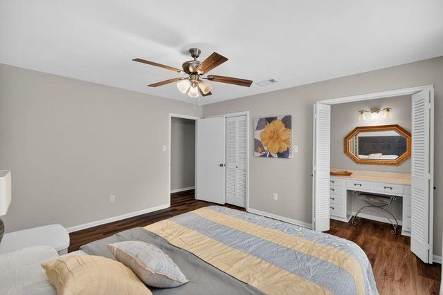 204 Nasturtium Street, Lake Jackson, TX 77566