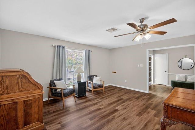 204 Nasturtium Street, Lake Jackson, TX 77566