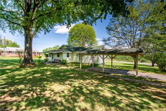 501 US Highway 21, Statesville, NC 28625