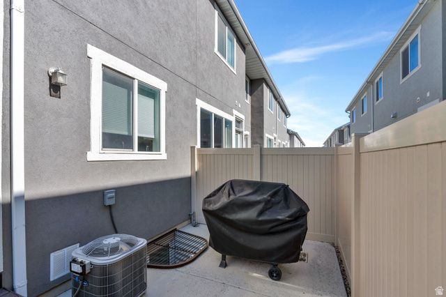 15253 S WILD HORSE WAY, Bluffdale, UT 84065