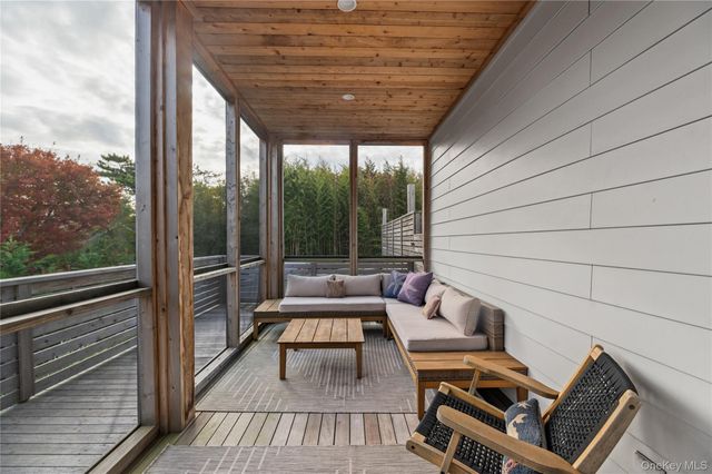 31 Atlantic Avenue, Seaview, NY 11770