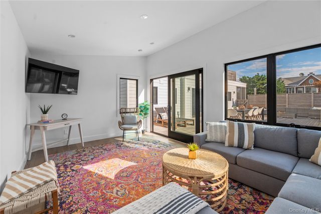 31 Atlantic Avenue, Seaview, NY 11770