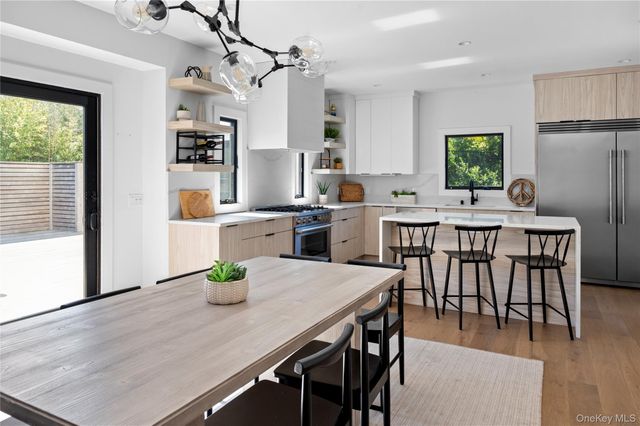 31 Atlantic Avenue, Seaview, NY 11770