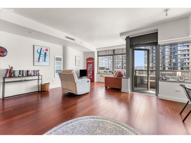 3601 S RIVER Pkwy 812, Portland, OR 97239