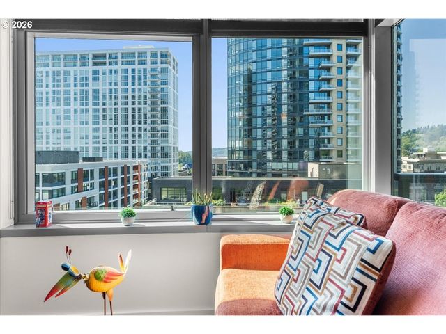 3601 S RIVER Pkwy 812, Portland, OR 97239