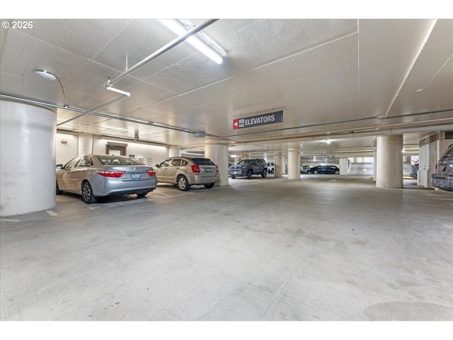 3601 S RIVER Pkwy 812, Portland, OR 97239