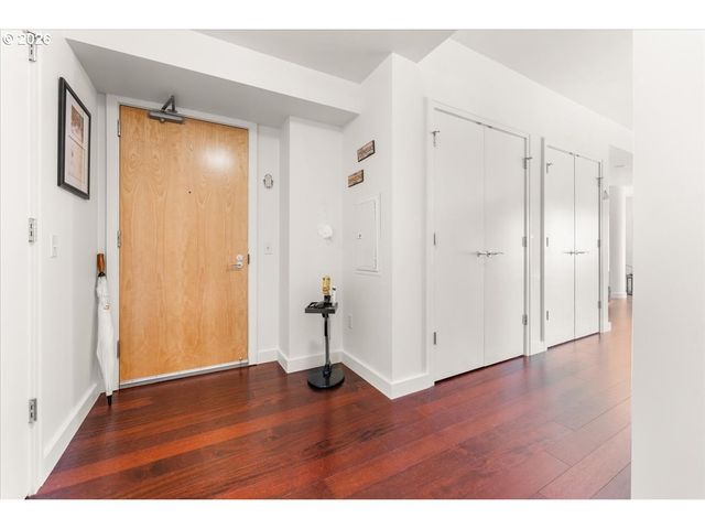 3601 S RIVER Pkwy 812, Portland, OR 97239
