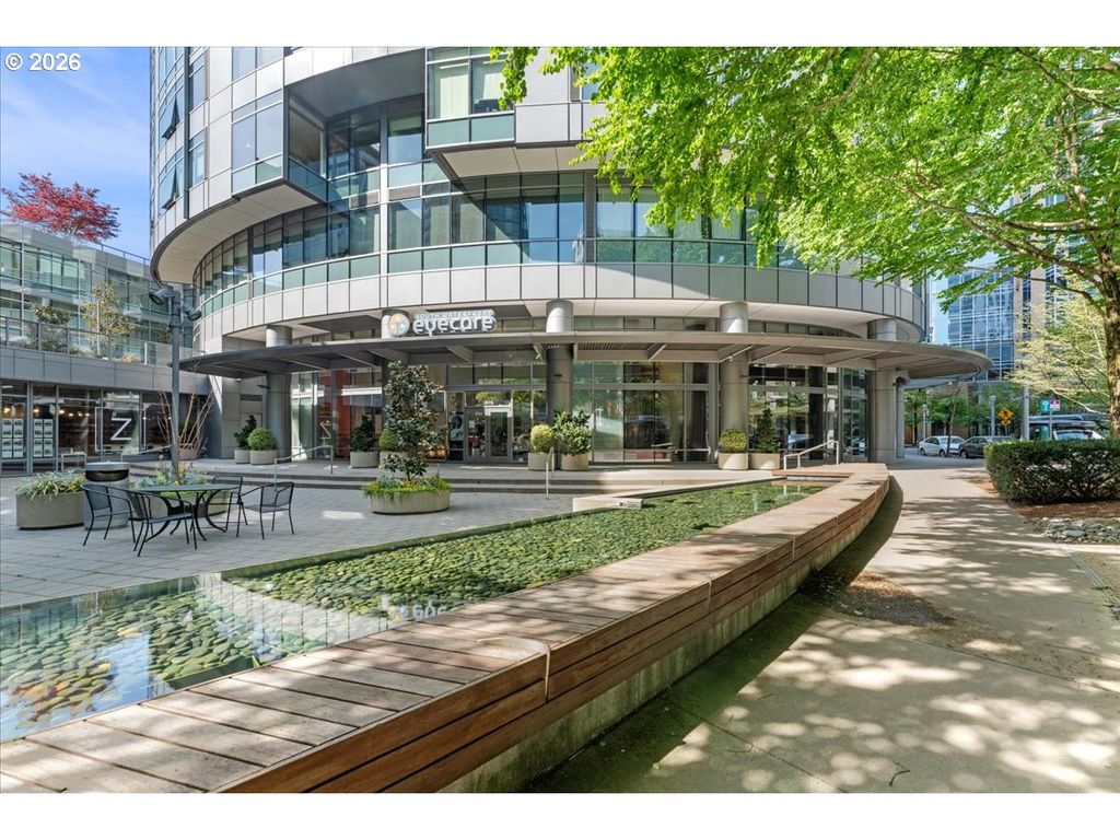 3601 S RIVER Pkwy 812, Portland, OR 97239