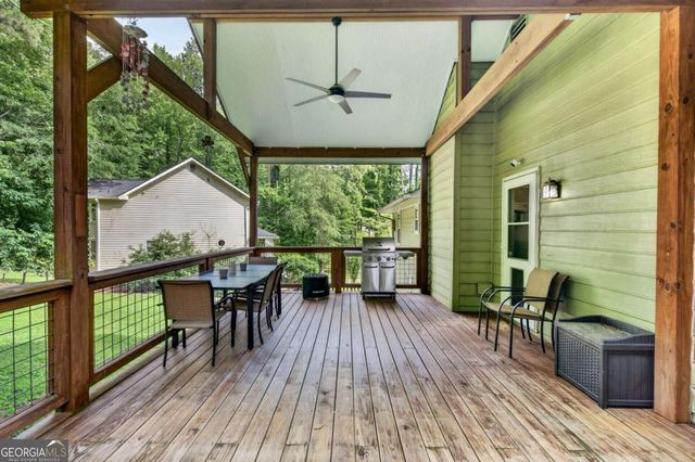 1526 Hickory Drive SW, Lilburn, GA 30047
