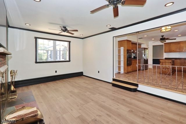 293 Cherry Hill Rd, Mountainside Boro, NJ 07092