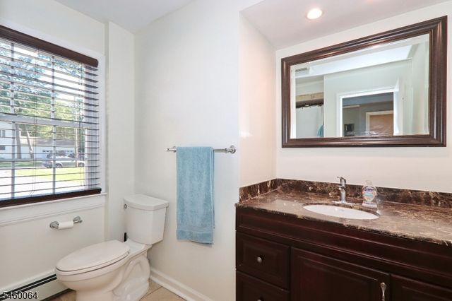 293 Cherry Hill Rd, Mountainside Boro, NJ 07092