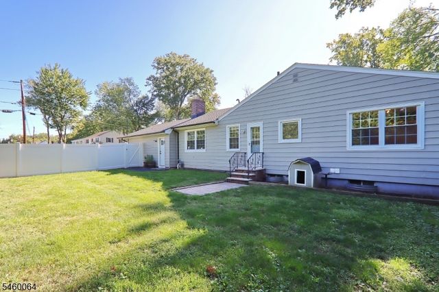 293 Cherry Hill Rd, Mountainside Boro, NJ 07092