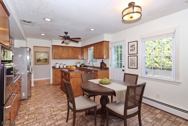 293 Cherry Hill Rd, Mountainside Boro, NJ 07092