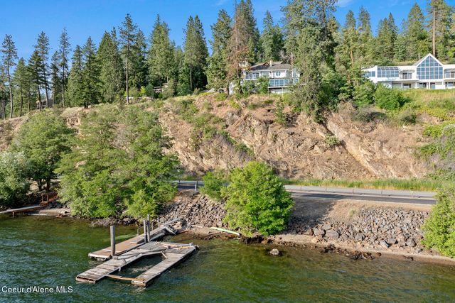 2233 S Silver Beach Rd, Coeur D'alene, ID 83814