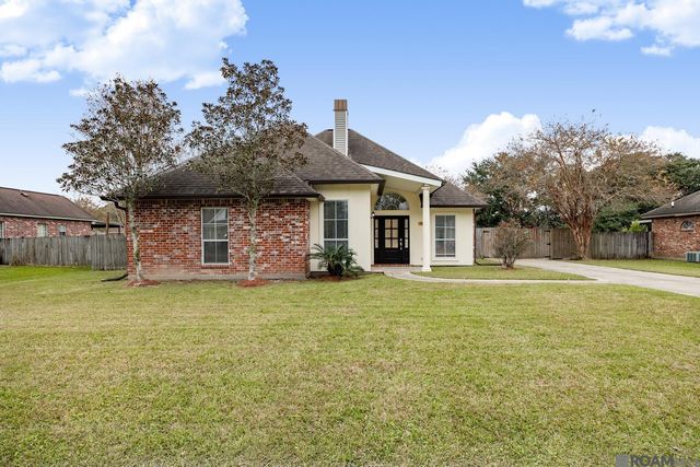 30403 Lafleur Rue, Walker, LA 70785