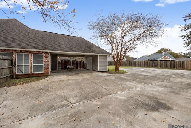 30403 Lafleur Rue, Walker, LA 70785