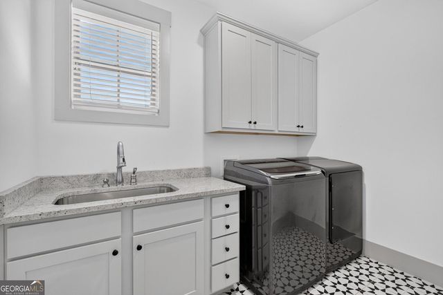 417 Fox Valley Drive, Monroe, GA 30656