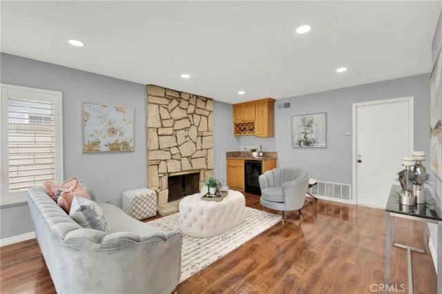 3026 S Baker, Santa Ana, CA 92707
