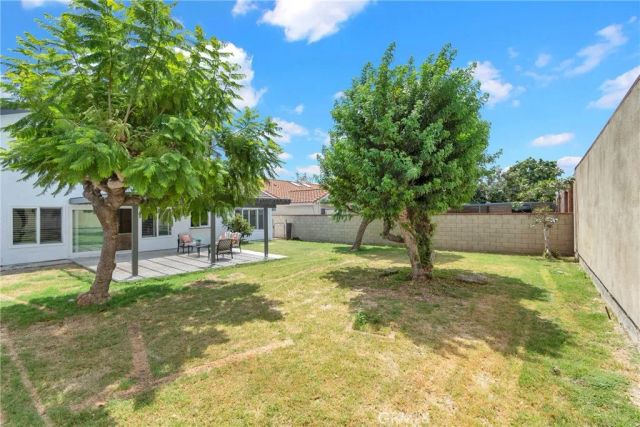 3026 S Baker, Santa Ana, CA 92707
