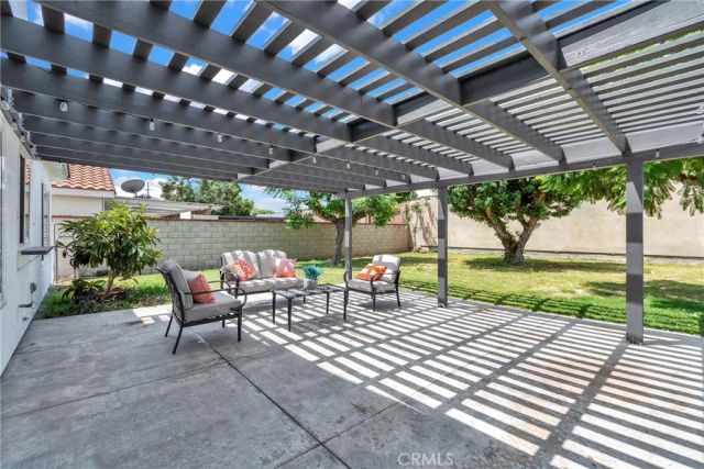 3026 S Baker, Santa Ana, CA 92707
