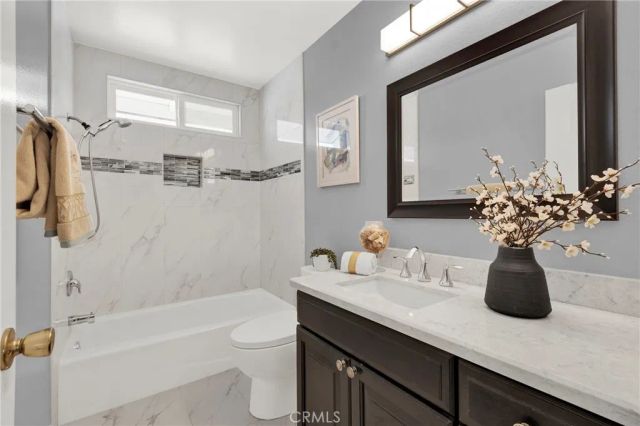 3026 S Baker, Santa Ana, CA 92707