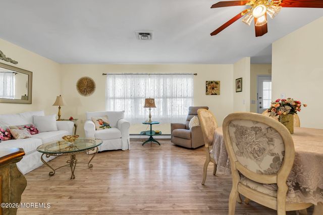 465D Thornbury Court, Lakewood, NJ 08701