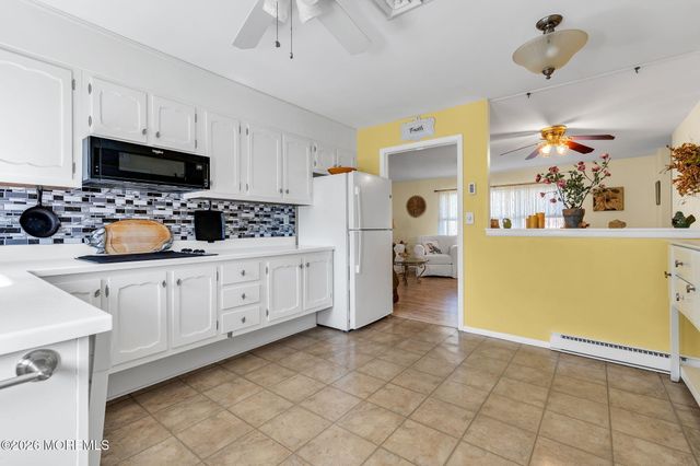 465D Thornbury Court, Lakewood, NJ 08701