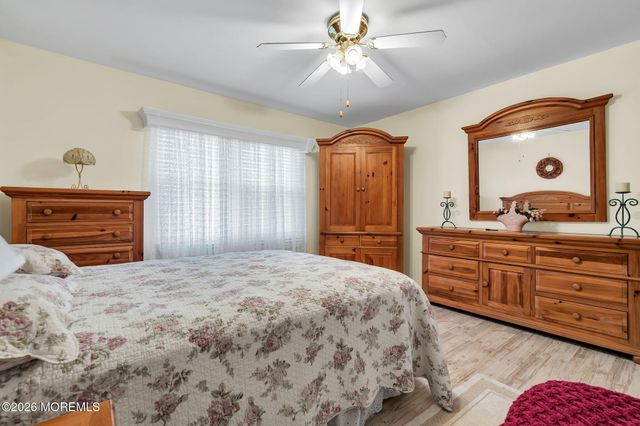 465D Thornbury Court, Lakewood, NJ 08701