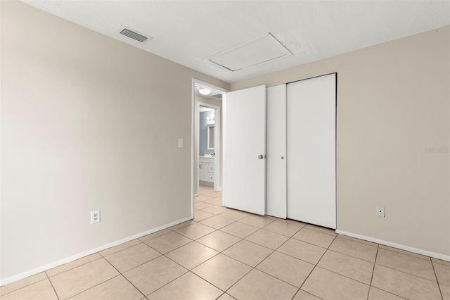 8229 RAVENCROFT DRIVE, Tampa, FL 33615