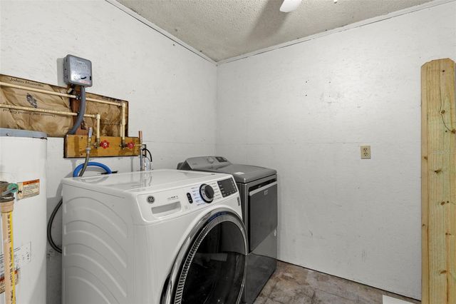 8229 RAVENCROFT DRIVE, Tampa, FL 33615