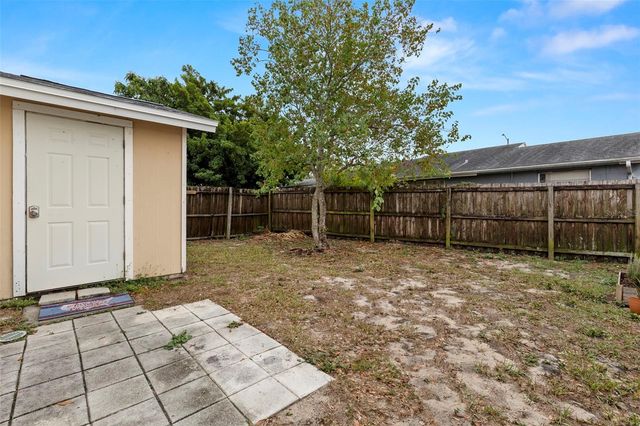 8229 RAVENCROFT DRIVE, Tampa, FL 33615