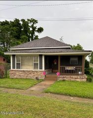 11 N State Street, Clarksdale, MS 38614