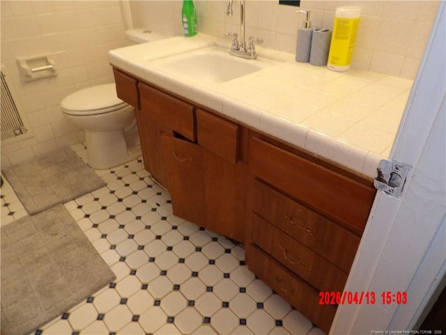 7521 Ascot Avenue, Fayetteville, NC 28303