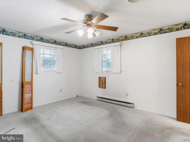 192 AIRPORT ST, Keyser, WV 26726